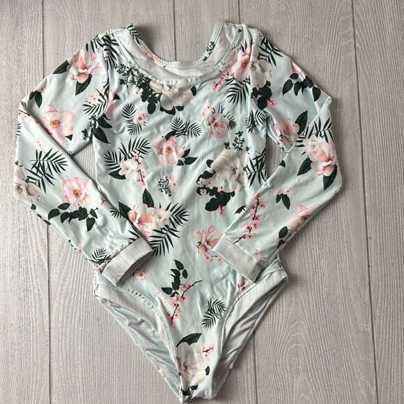 Girls one piece swimsuit, long sleeves rashguard 8/10 - Picture 1 of 6